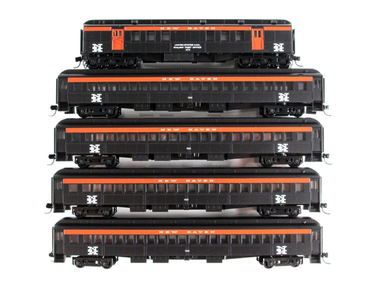 N Scale NEW HAVEN Heavyweight Passenger Car 5-Pack Set - Micro Trains 99302110