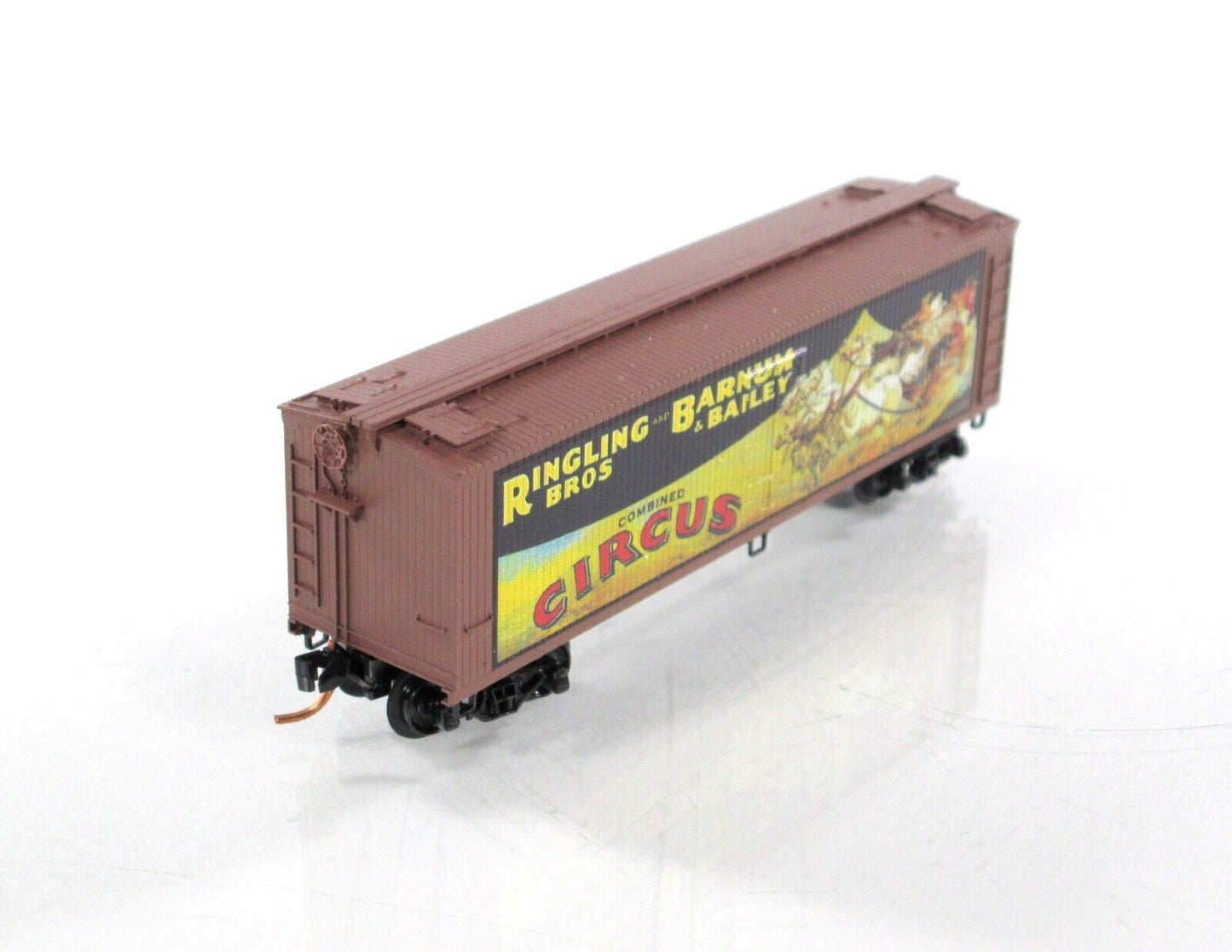N Scale ***RINGLING CIRCUS*** Billboard Car #6 Box Car --- Micro Trains 04700406
