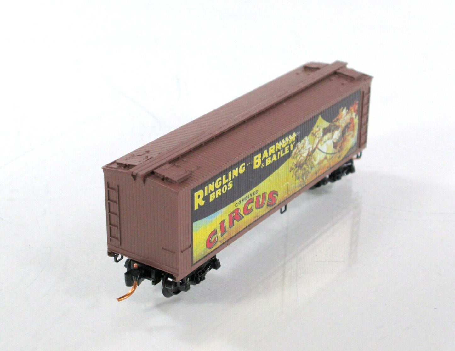 N Scale ***RINGLING CIRCUS*** Billboard Car #6 Box Car --- Micro Trains 04700406