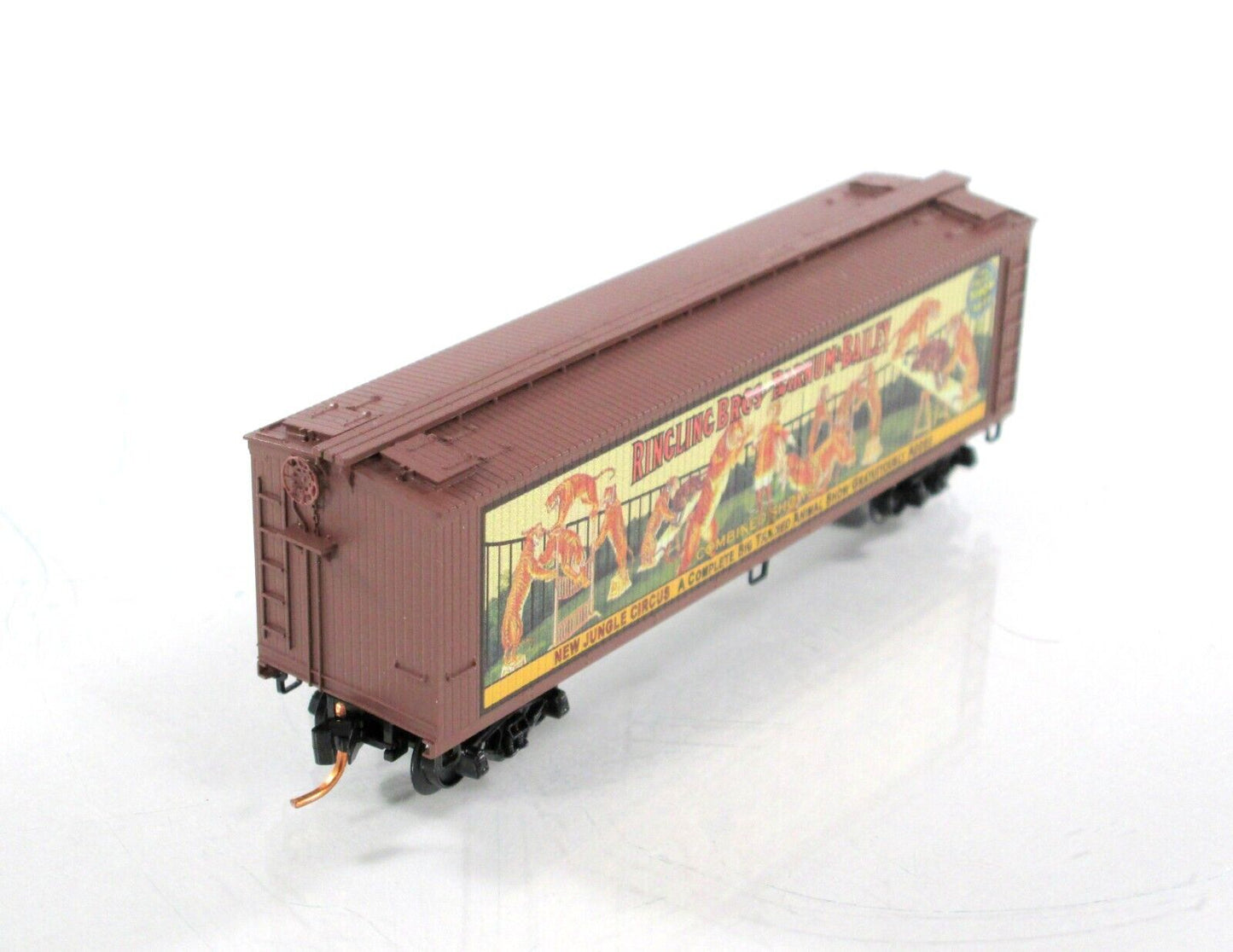 N Scale ***RINGLING CIRCUS*** Billboard Car #1 Box Car --- Micro Trains 04700401