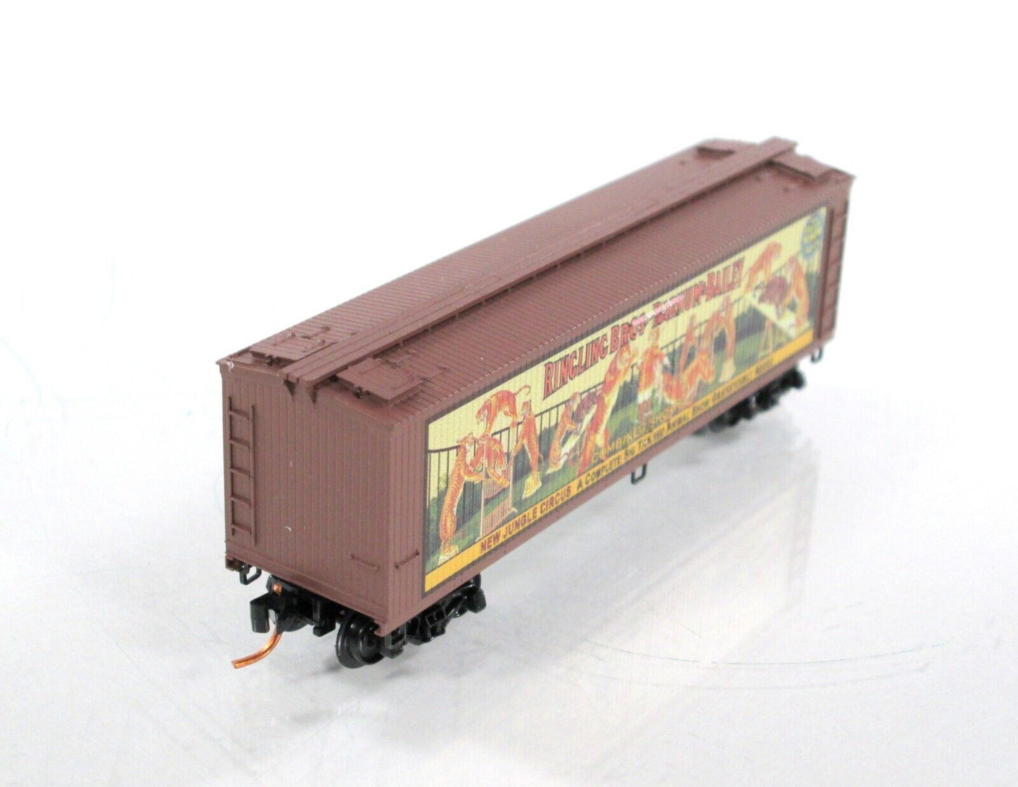 N Scale ***RINGLING CIRCUS*** Billboard Car #1 Box Car --  Micro Trains 04700401
