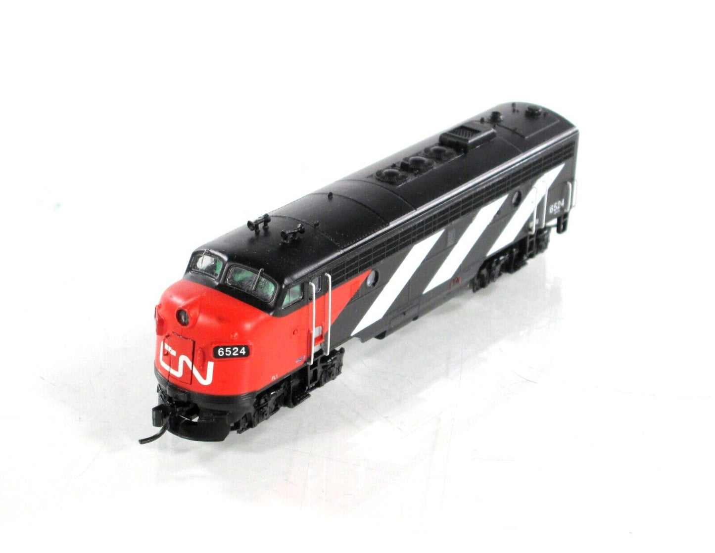 N Scale ***CANADIAN NATIONAL*** EMD FP9 #6524 -- Intermountain 69988-01, DCC Rdy
