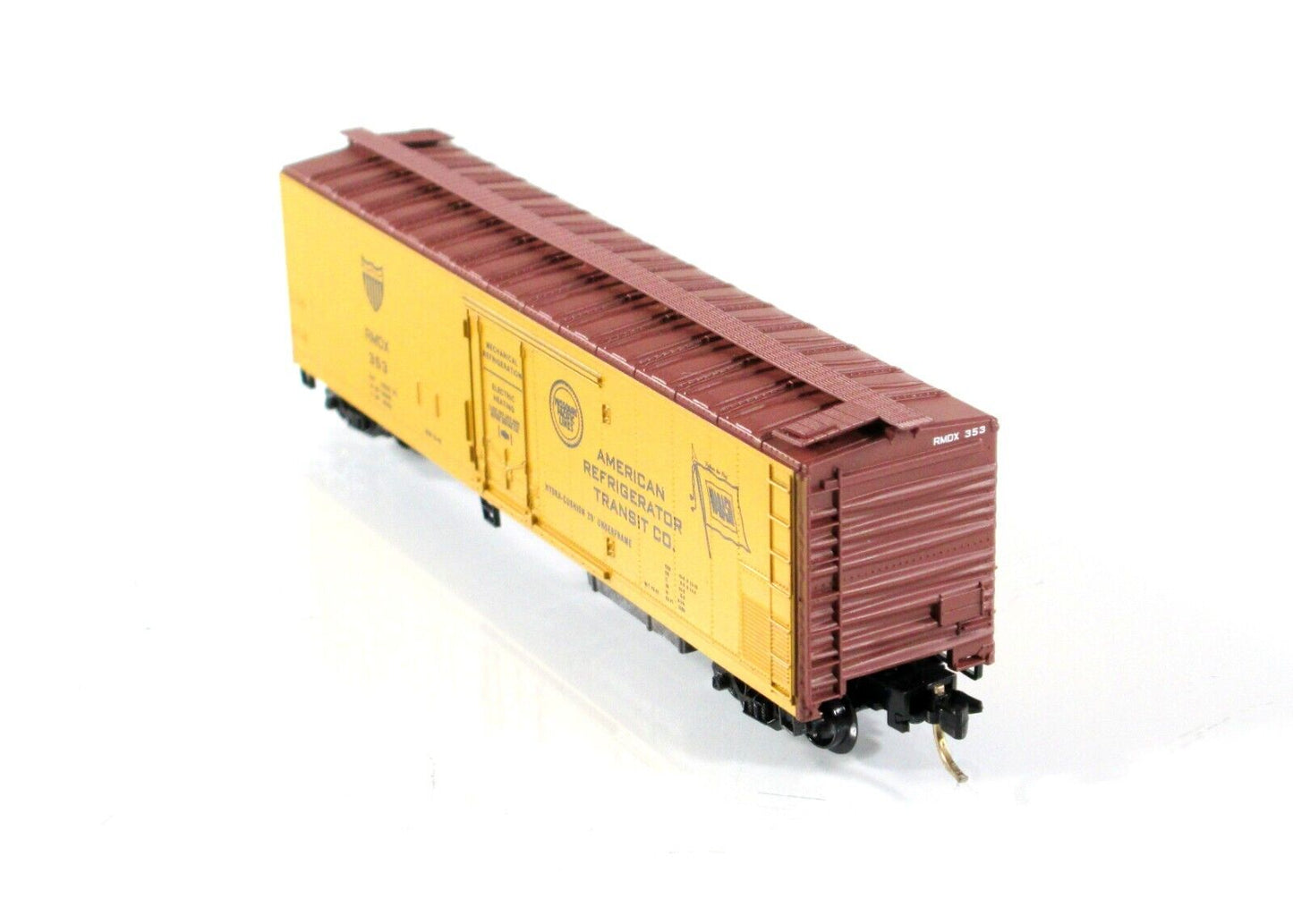 N Scale **AMERICAN REFRIGERATOR TRANSPORT** Reefer 8-Car Set, Micro Trains 69050