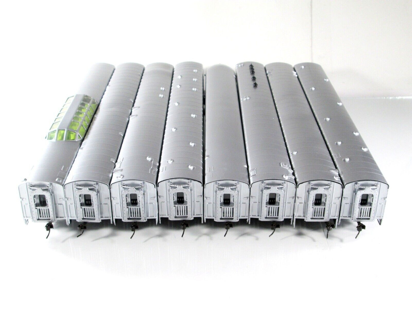 HO Scale SOUTHERN Lightweight Passenger Car 8-Pack Set - IHC 47948, Knuckle Cplr