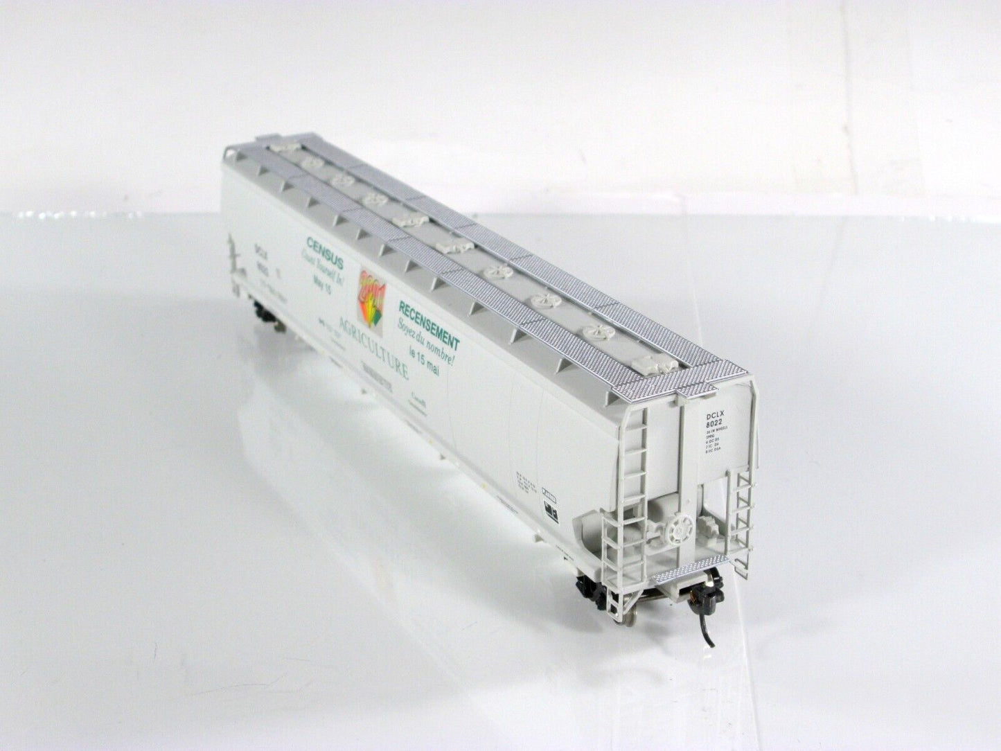 HO Scale 2001 *CANADIAN CENSUS* Agriculture 4-Bay Hopper 8022 -Walthers 932-7159