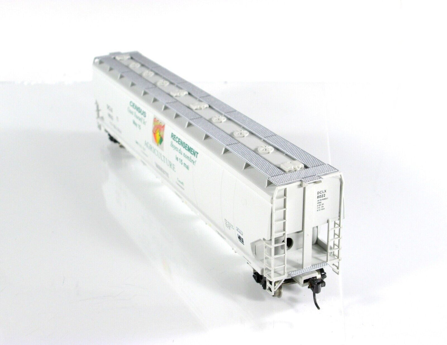 HO Scale 2001 *CANADIAN CENSUS* Agriculture 4-Bay Hopper 8022 -Walthers 932-7159
