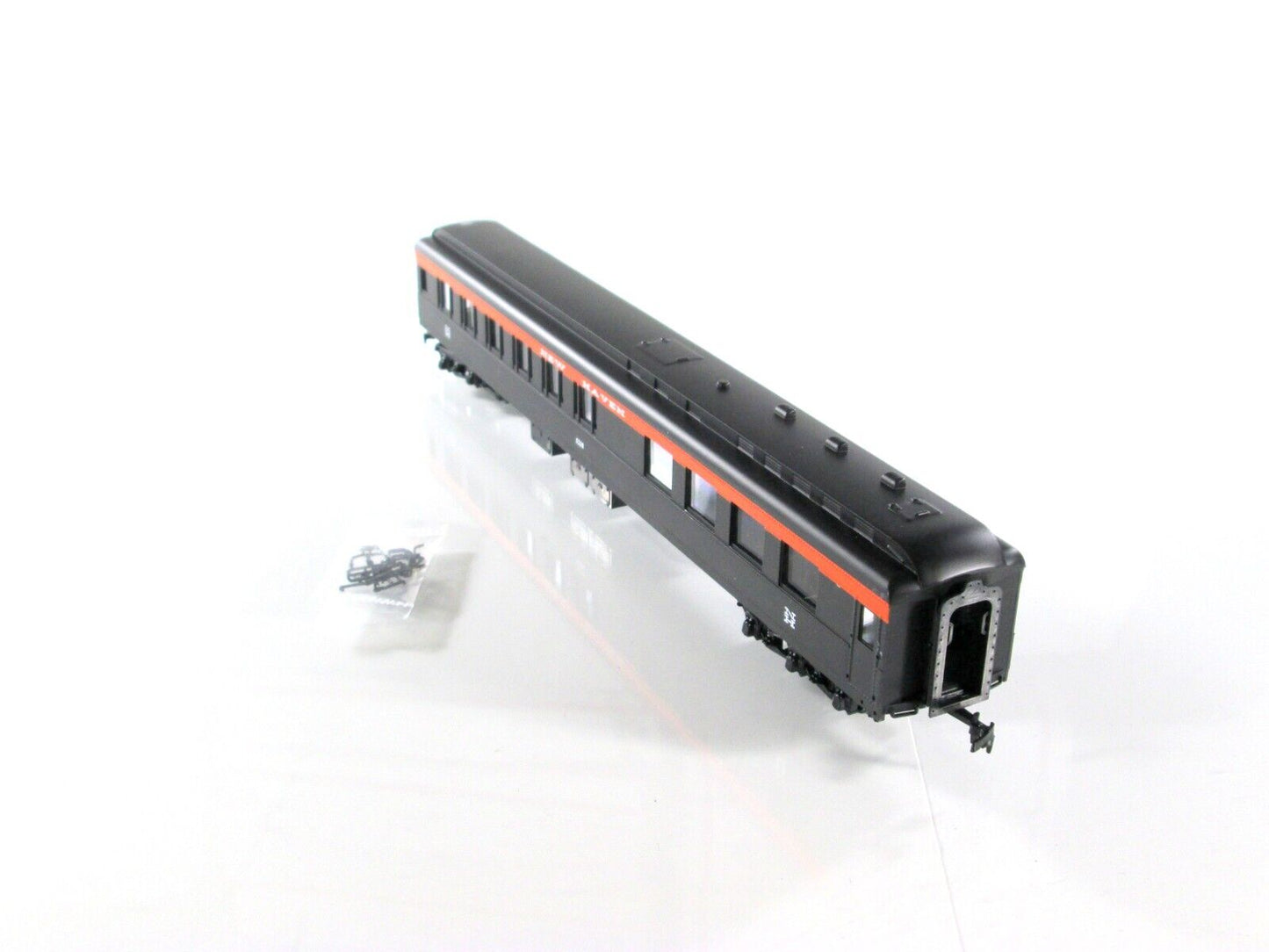 HO Scale **NEW HAVEN** 1920s Heavyweight Passenger Car 8-Pack Set - by IHC 49478