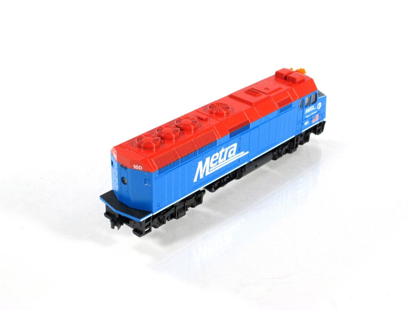 N Scale ***CHICAGO METRA*** EMD F40PH Locomotive #160 - Kato 176-9102 **DCC Rdy
