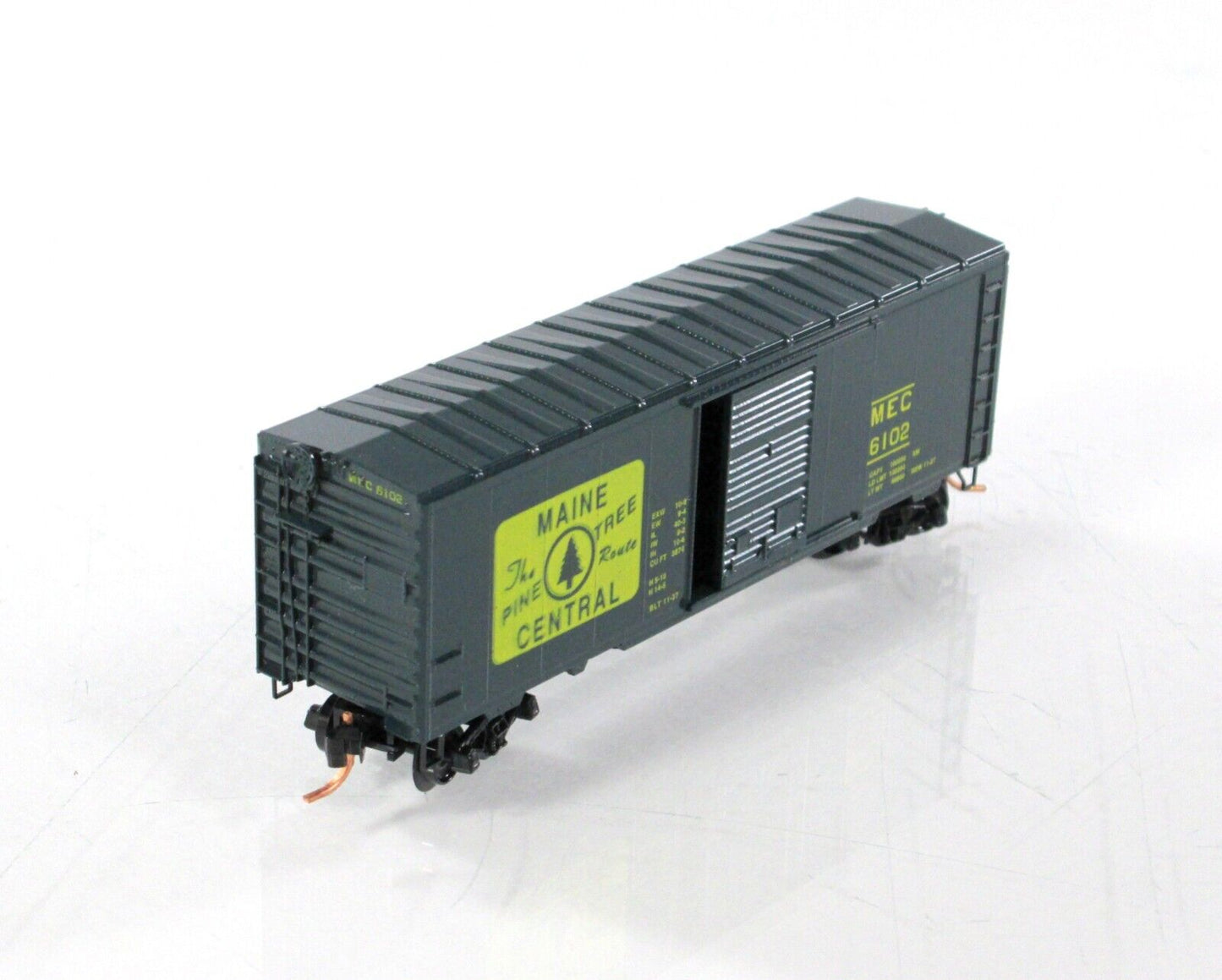 N Scale ***MAINE CENTRAL*** 40' Box Car Set - Premiere Editions 2538, MTL **RARE