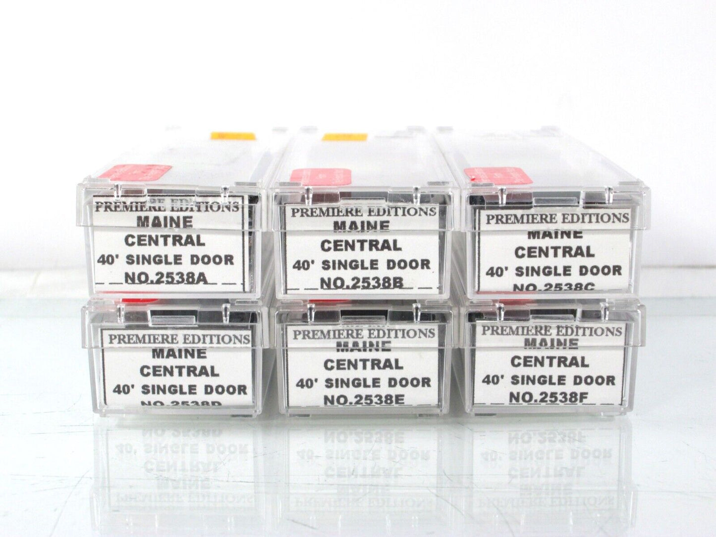 N Scale ***MAINE CENTRAL*** 40' Box Car Set - Premiere Editions 2538, MTL **RARE