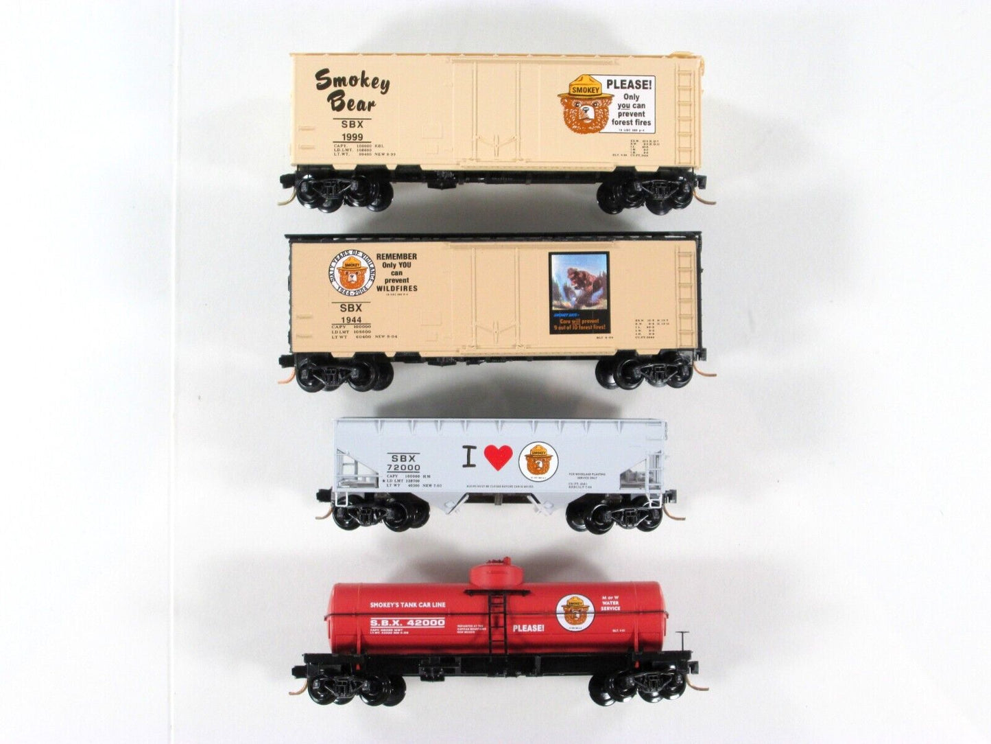 N Scale **SMOKEY BEAR** MoW Forest Fire Prevention 4-Car Set, SBX - Micro Trains