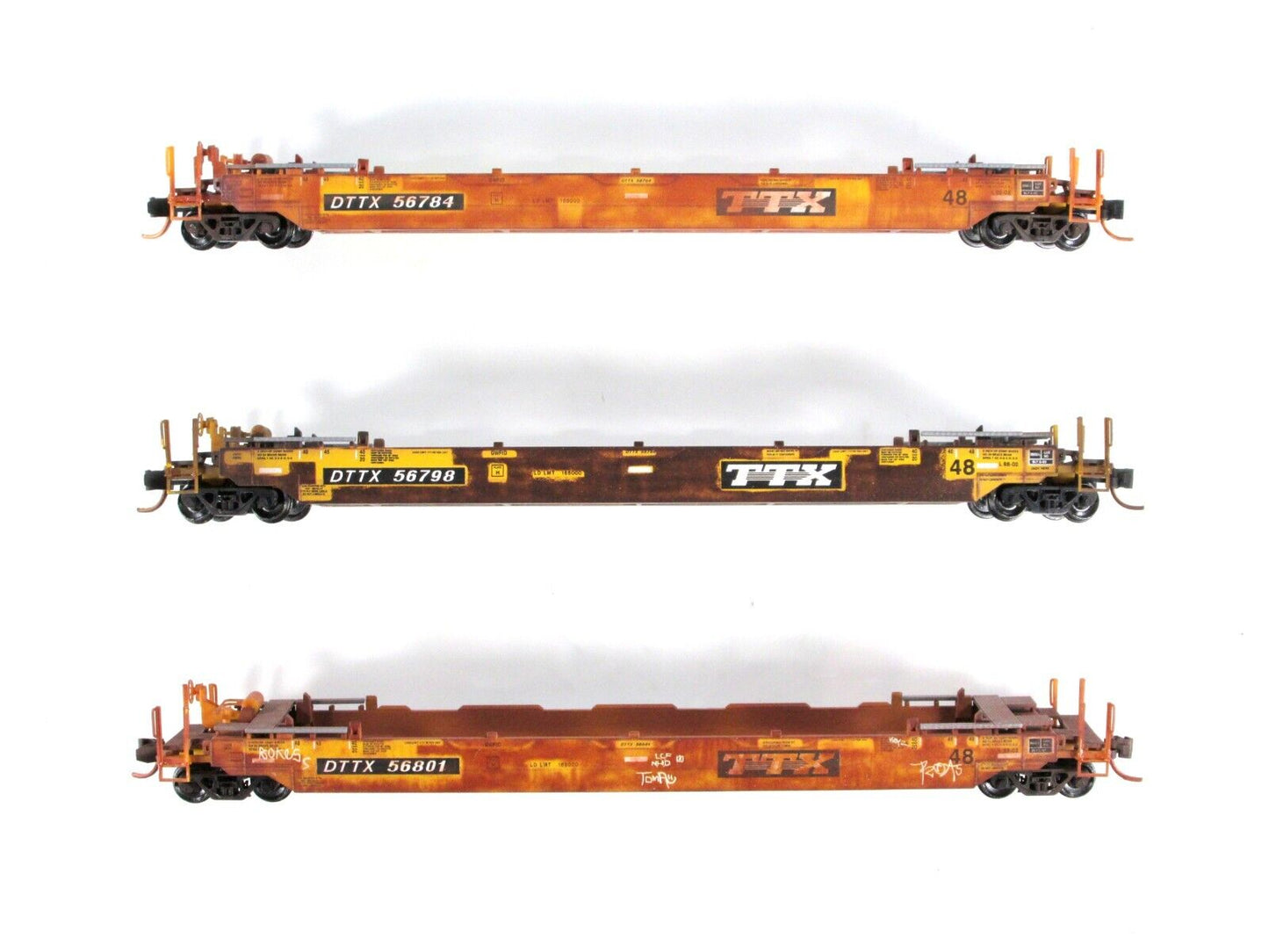 N Scale **TRAILER TRAIN** Weathered Well Car 3-Pack Set -- Micro Trains 99305450