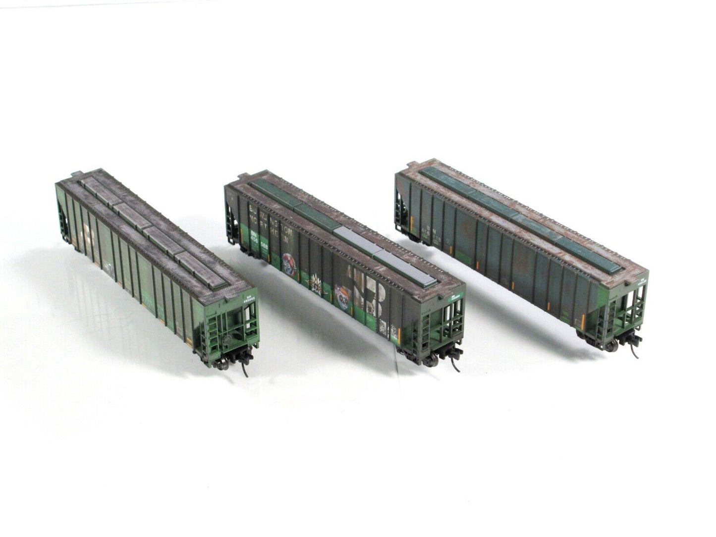 N Scale **BURLINGTON NORTHERN** Weathered Hopper 3-Set --- Micro Trains 99305680