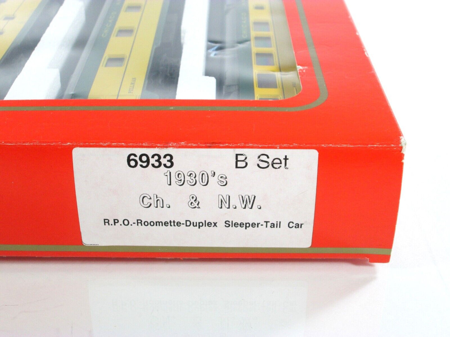 HO Scale **CHICAGO NORTH WESTERN** 1930s Passenger 4-Car Set B -- Rivarossi 6933