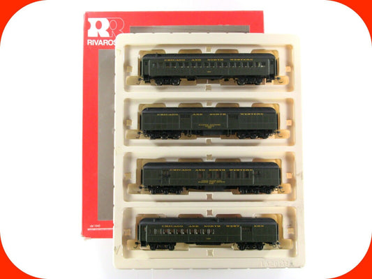 HO Scale ***CHICAGO NW*** 60' Passenger Set -- Rivarossi RT600224, Knuckle Cplrs