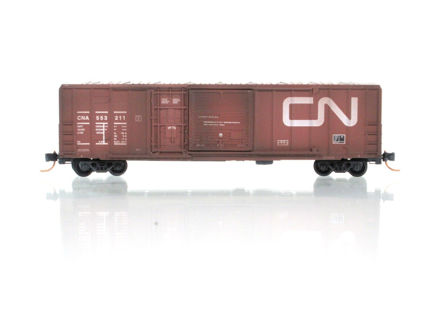 N Scale **CANADIAN NATIONAL** Weathered Box Car #553211 -- Micro Trains 02644030