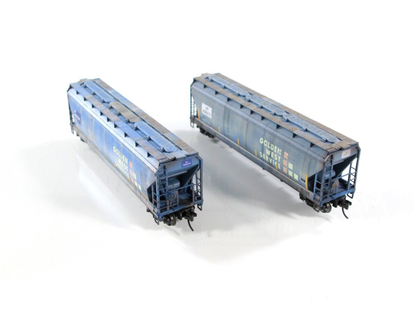 N Scale **SP Ex-GOLDEN WEST** Weathered 3-Bay Hopper Set - Micro Trains 99305970