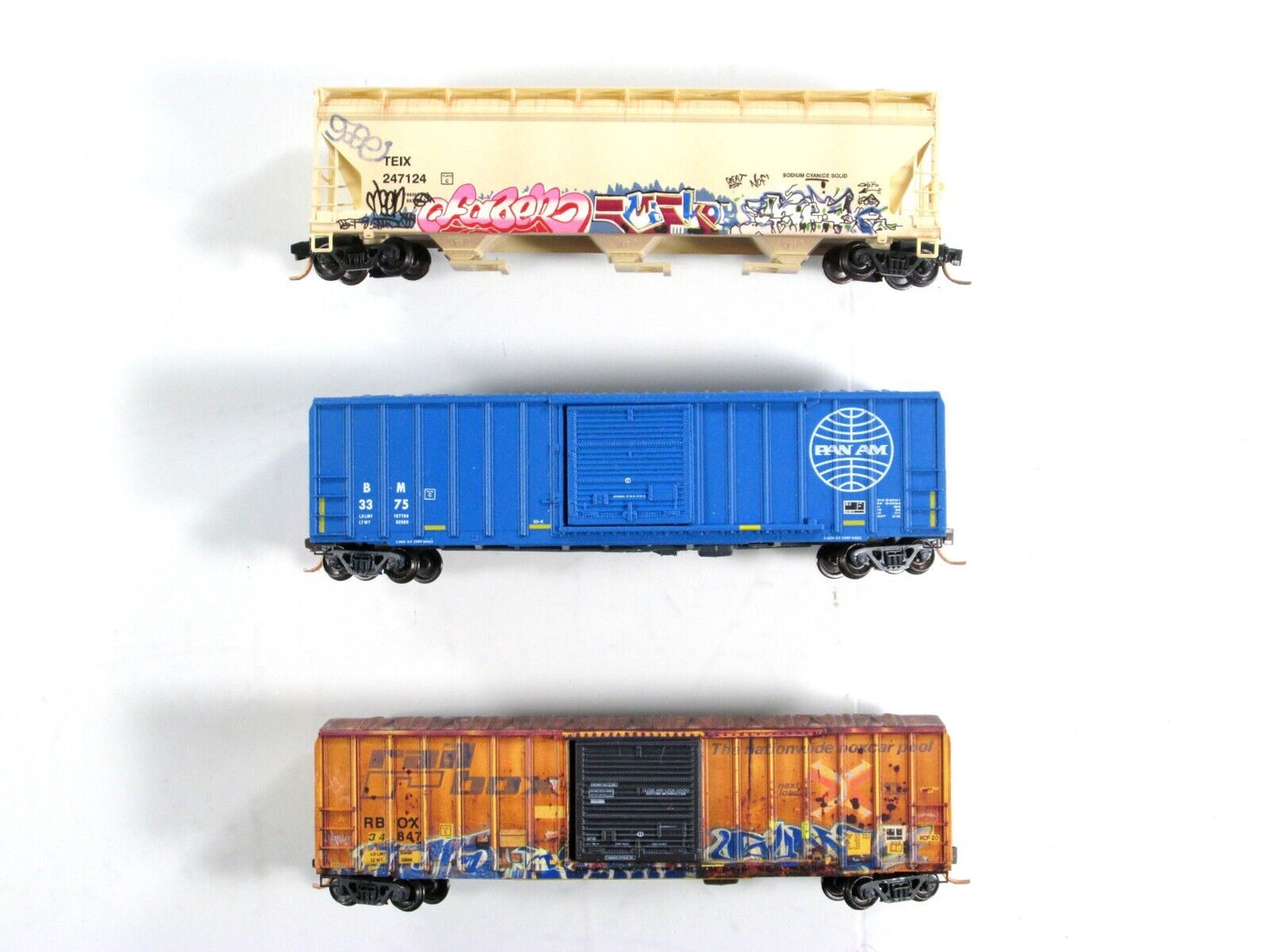 N Scale **ICHABOD** Weathered & Graffiti Car 3-Pack Set -- Micro Trains 99305350