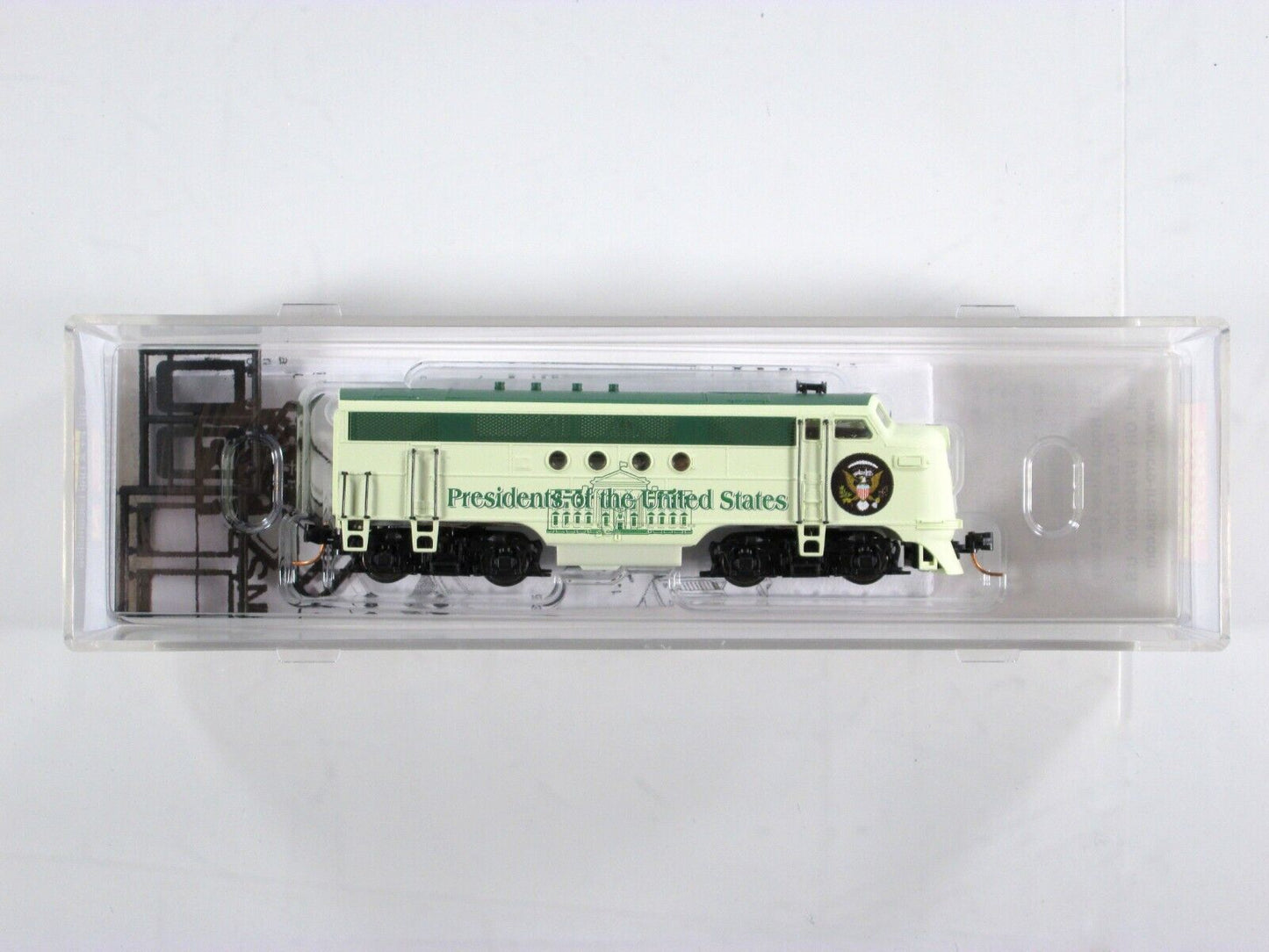N Scale **PRESIDENTIAL** FT A Locomotive - Micro Trains 98701611 *DCC RDY **RARE