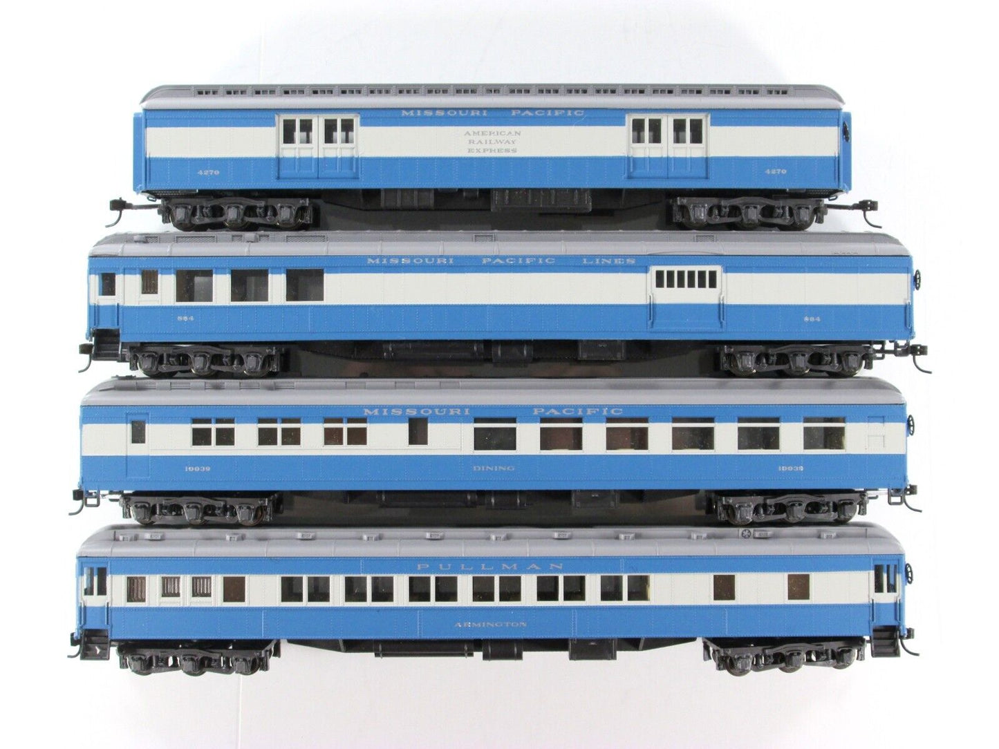 HO Scale *MISSOURI PACIFIC* 1920s Passenger Set A, Rivarossi 6896, Knuckle Cplrs