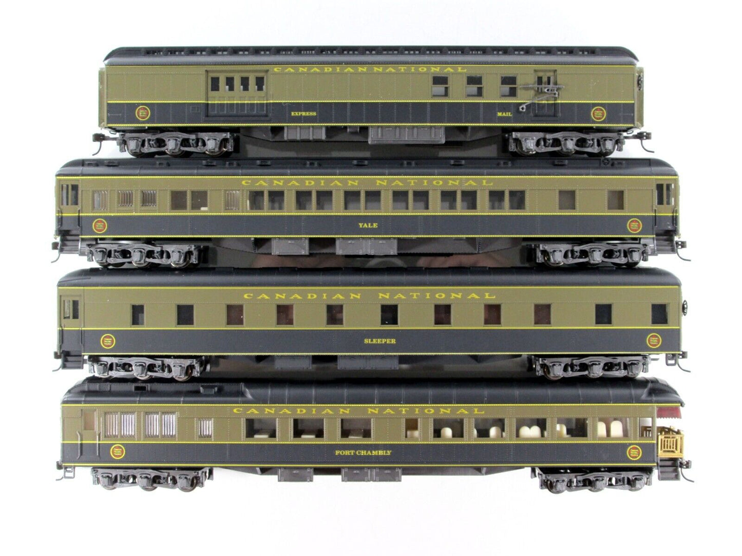 HO Scale *CANADIAN NATIONAL* 1920s Passenger Set B - Rivarossi 6919, Knuckle Cpl