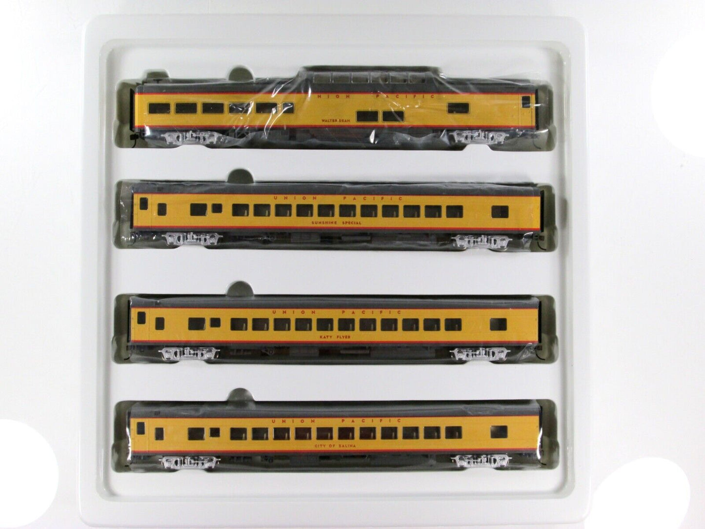 HO Scale *UNION PACIFIC EXCURSION* Passenger Set A -Rivarossi R6997, Knuckle Cpl