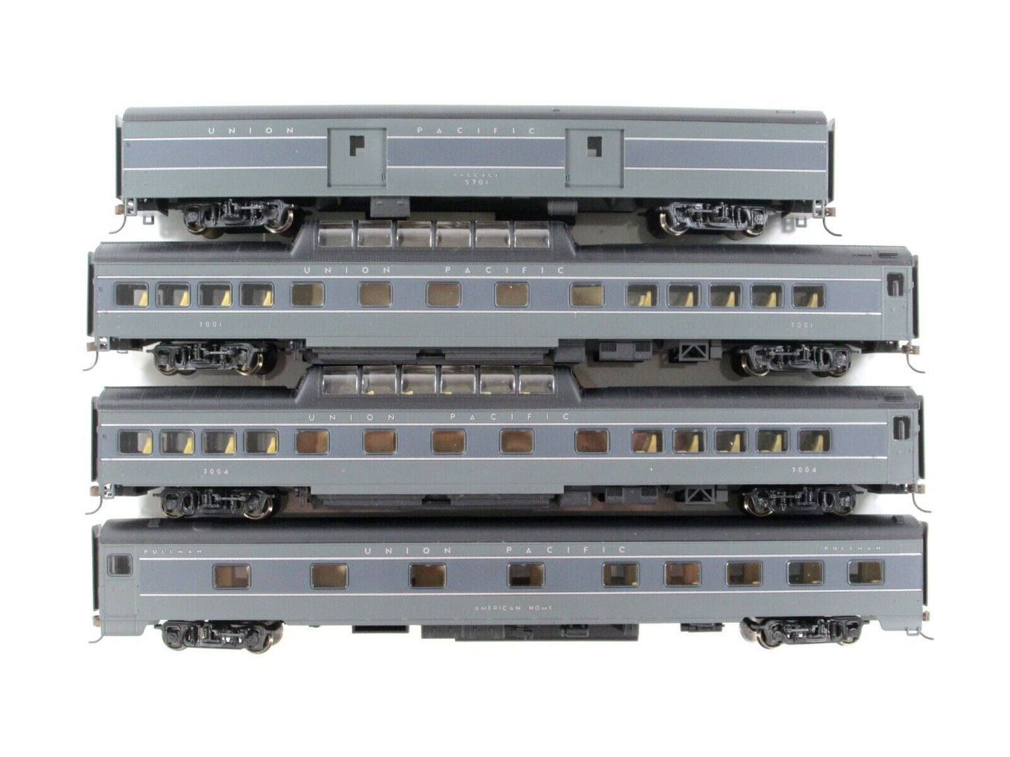 HO Scale **UNION PACIFIC** GRAY Passenger Set B -- Rivarossi R6994, Knuckle Cplr