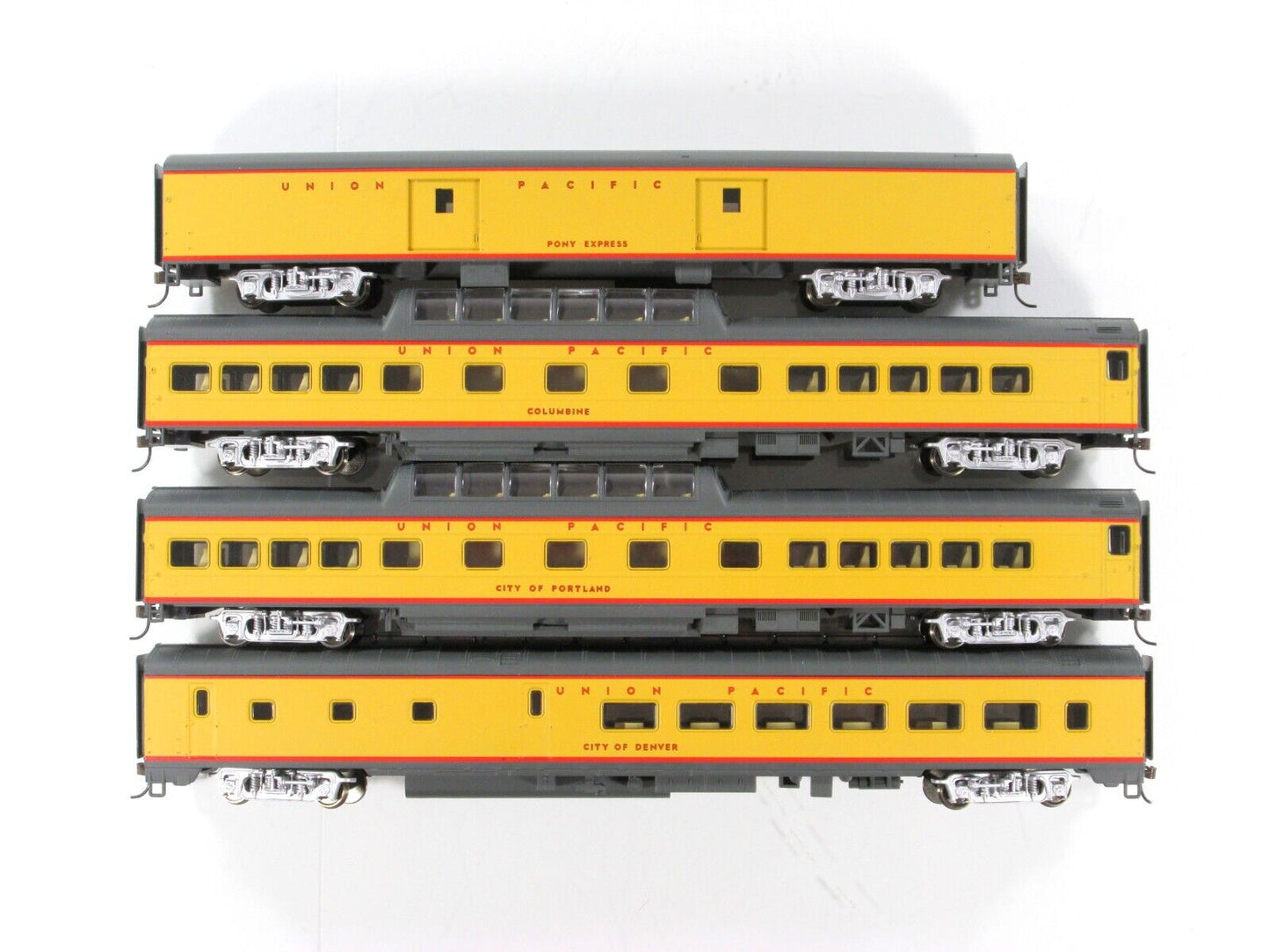 HO Scale *UNION PACIFIC EXCURSION* Passenger Set B -Rivarossi R6998, Knuckle Cpl