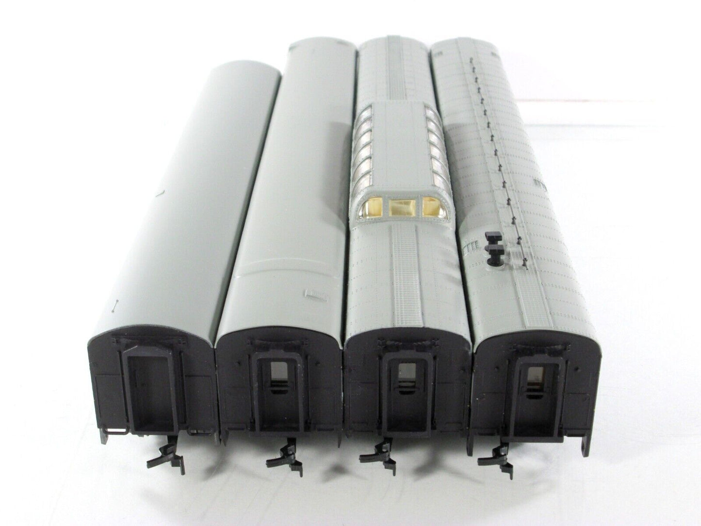 HO Scale **BALTIMORE & OHIO** 1930s Ltwt Passenger 4-Car Set A - Rivarossi 6960