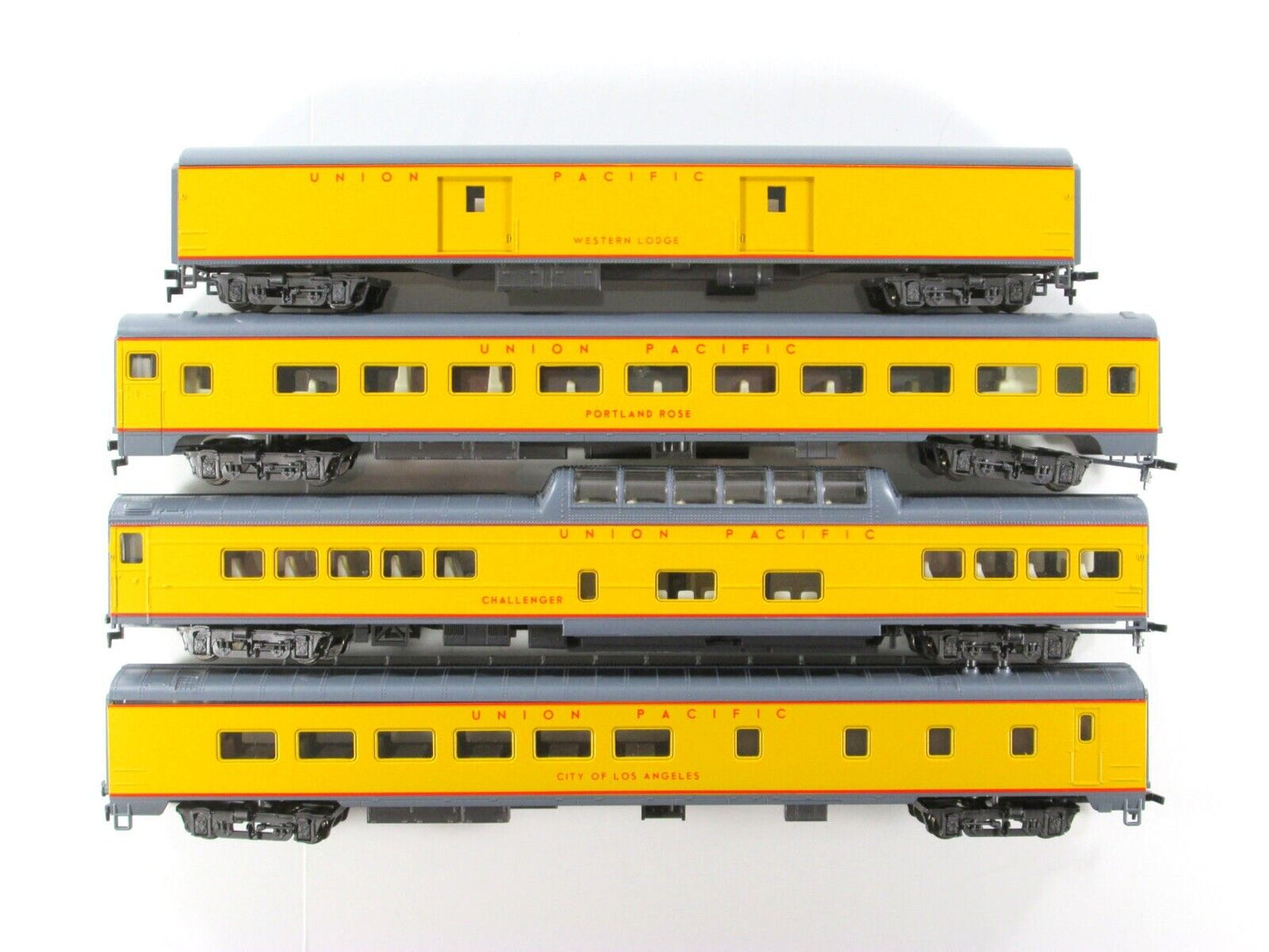 HO Scale ***UNION PACIFIC EXCURSION*** 1930s Passenger Set A ---- Rivarossi 6962