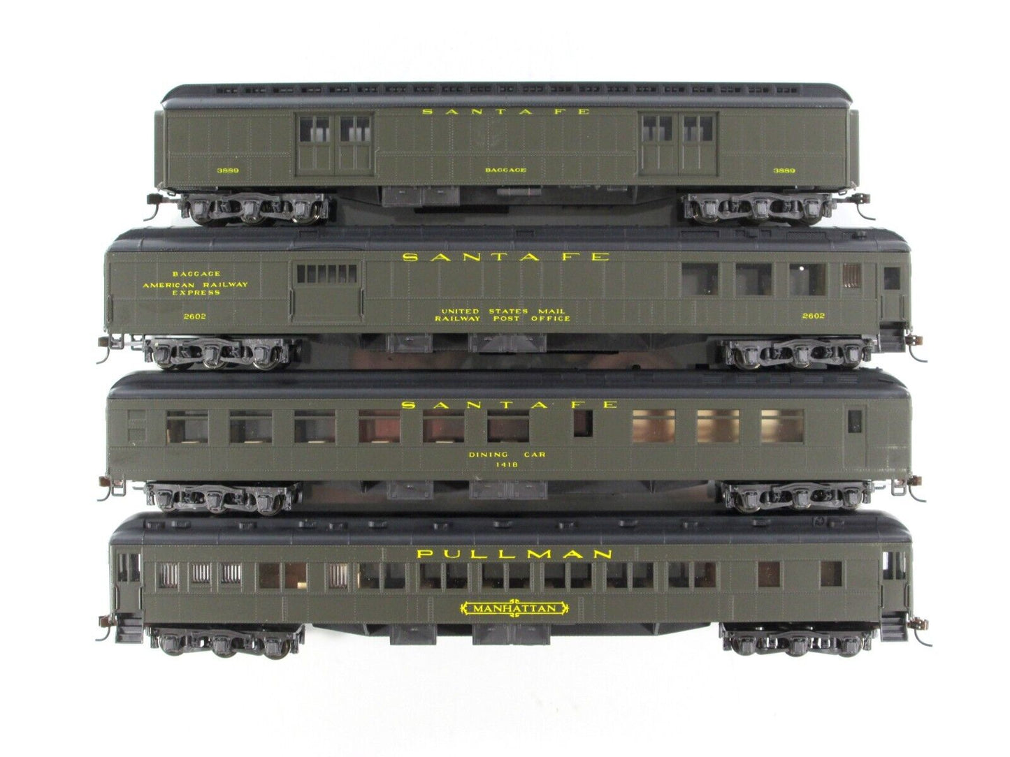 HO Scale ***SANTA FE*** 1920s Passenger Set A - Rivarossi 6914, Knuckle Cplrs