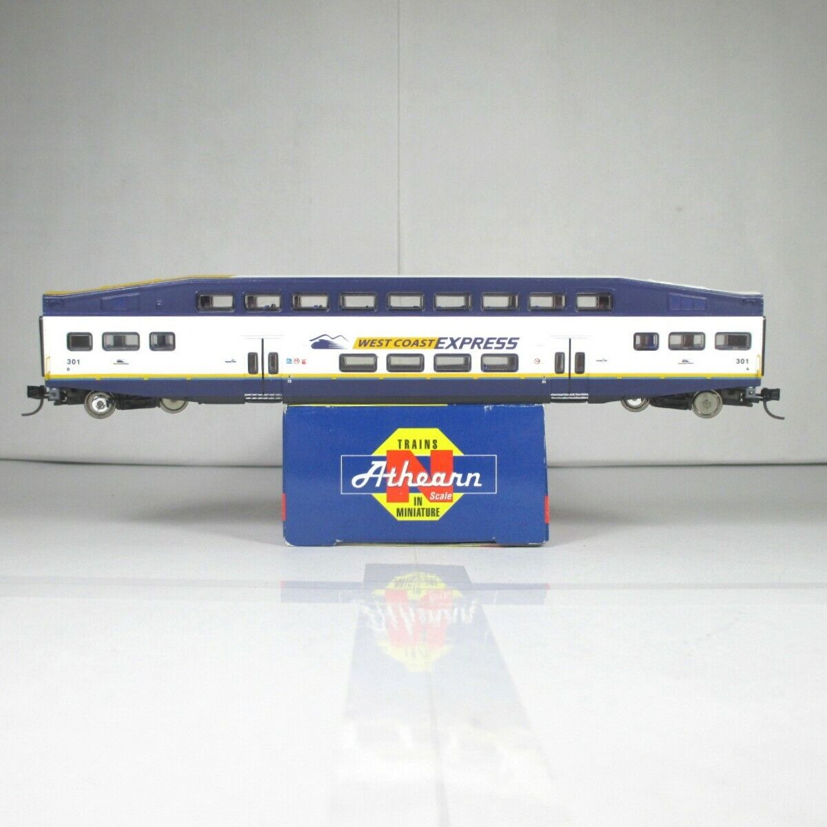 N Scale BOMBARDIER West Coast Express Commuter Coach Car #301 ---  Athearn 10144