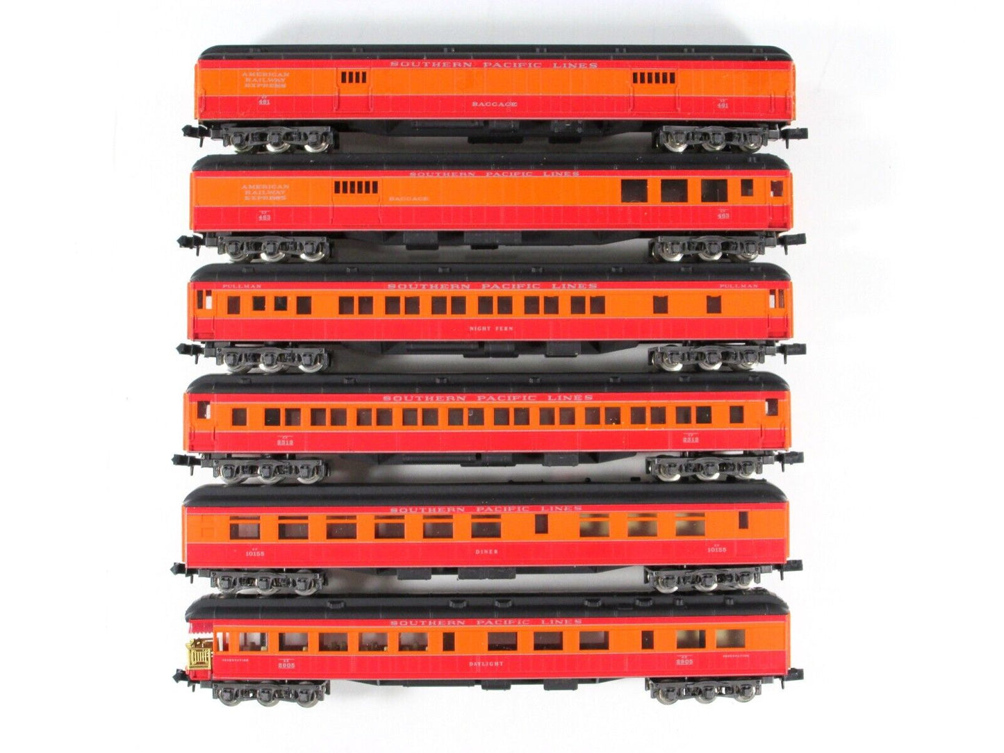 N Scale **SOUTHERN PACIFIC DAYLIGHT** HvyWt Passenger 6-Car Set - Con-Cor 570019