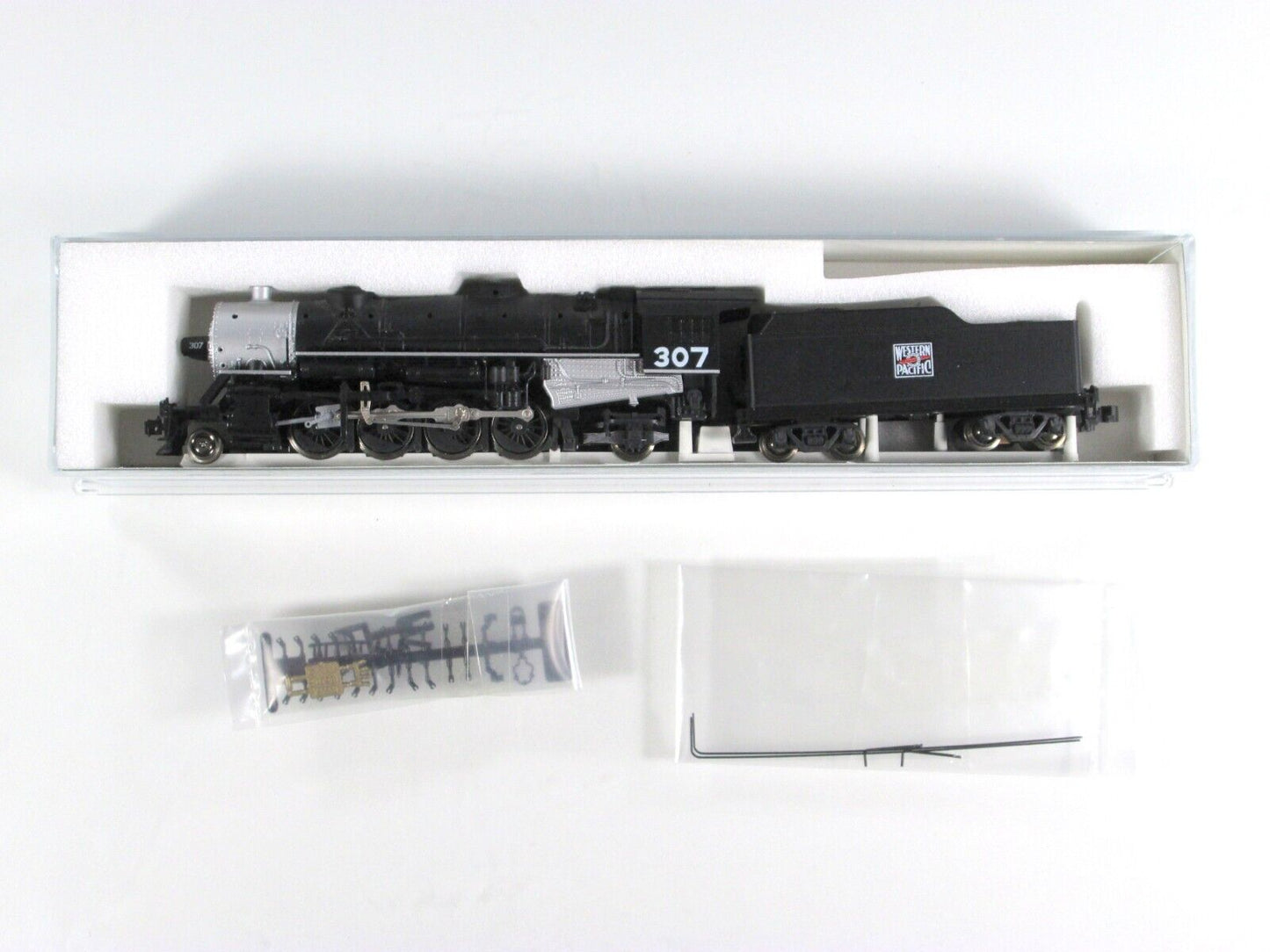 N Scale ***WESTERN PACIFIC*** HEAVY MIKADO 2-8-2 Locomotive #307 - Kato 126-0207