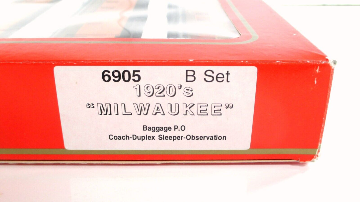 HO Scale MILWAUKEE ROAD 1920s Heavyweight 4-Passenger Car Set B - Rivarossi 6905
