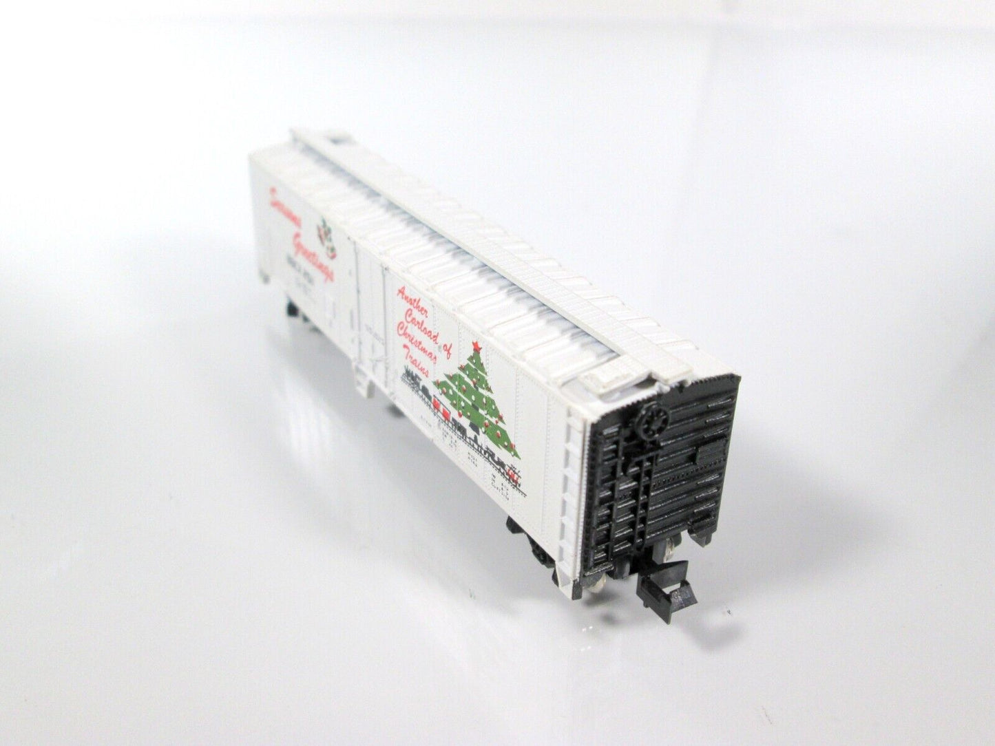 N Scale ***SEASON'S GREETINGS*** Christmas Box Car, BBCX 2511 -- Atlas / Bev-Bel