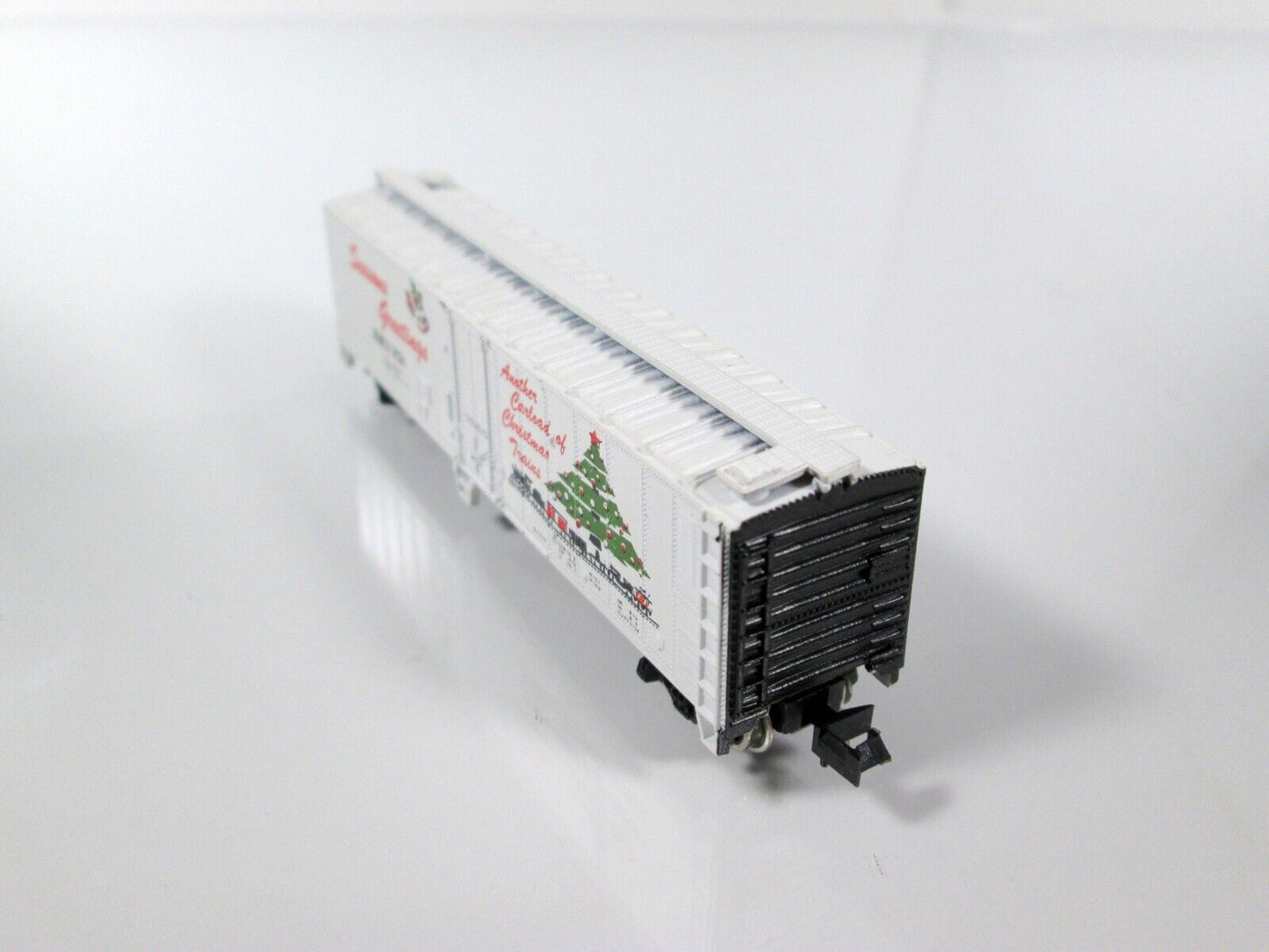 N Scale ***SEASON'S GREETINGS*** Christmas Box Car, BBCX 2511 -- Atlas / Bev-Bel
