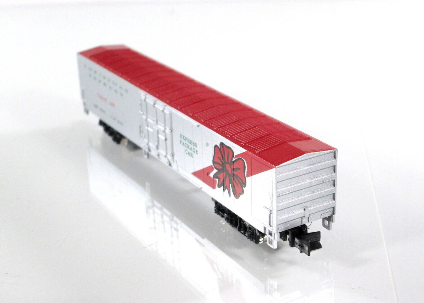 N Scale **CHRISTMAS TOYLAND EXPRESS** Package MHC 60' Box Car 1990 -Con-Cor 8712