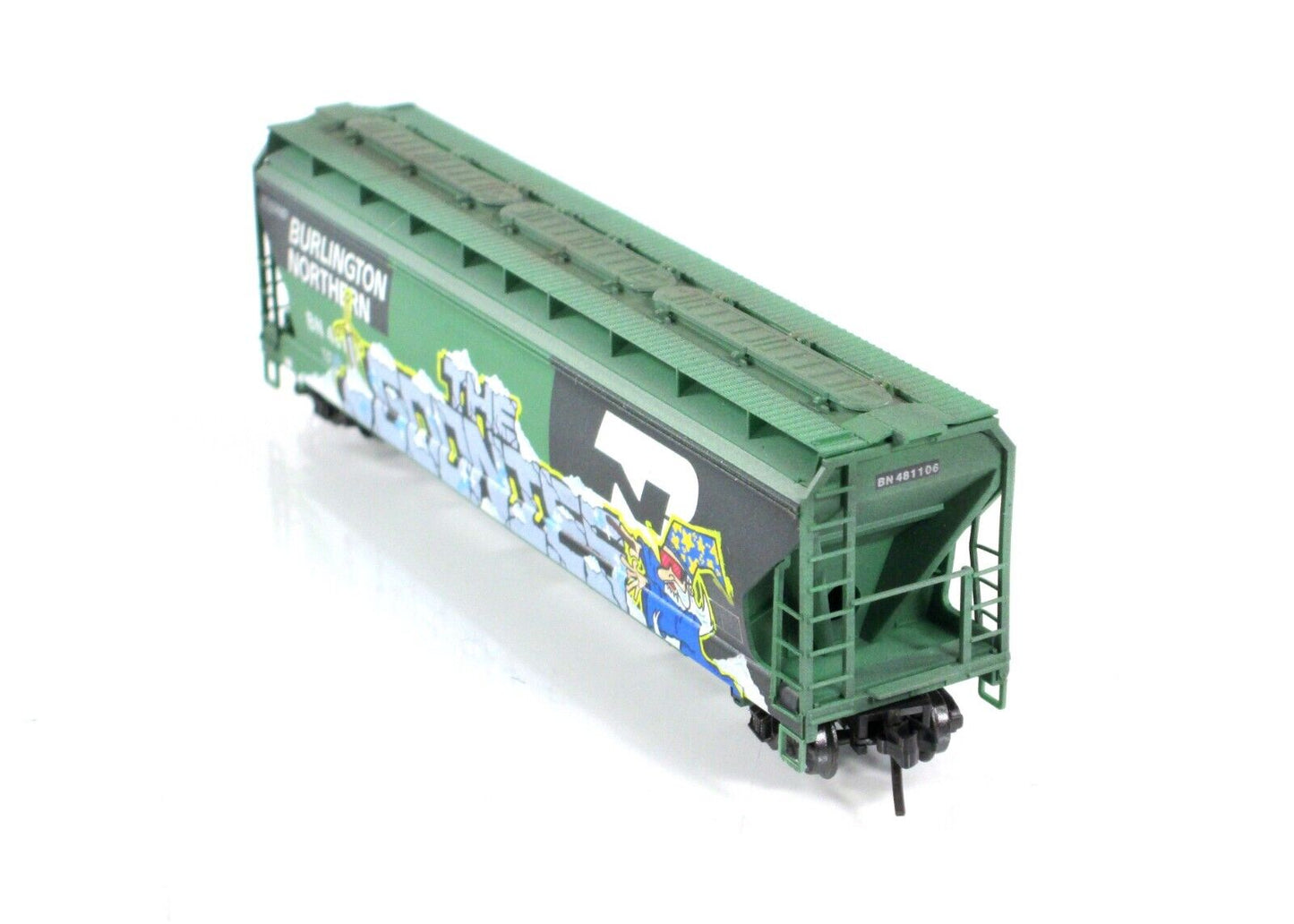 N Scale **BN** **THE GOONIES** Graffiti Hopper - Micro Trains Special NSE 15-188