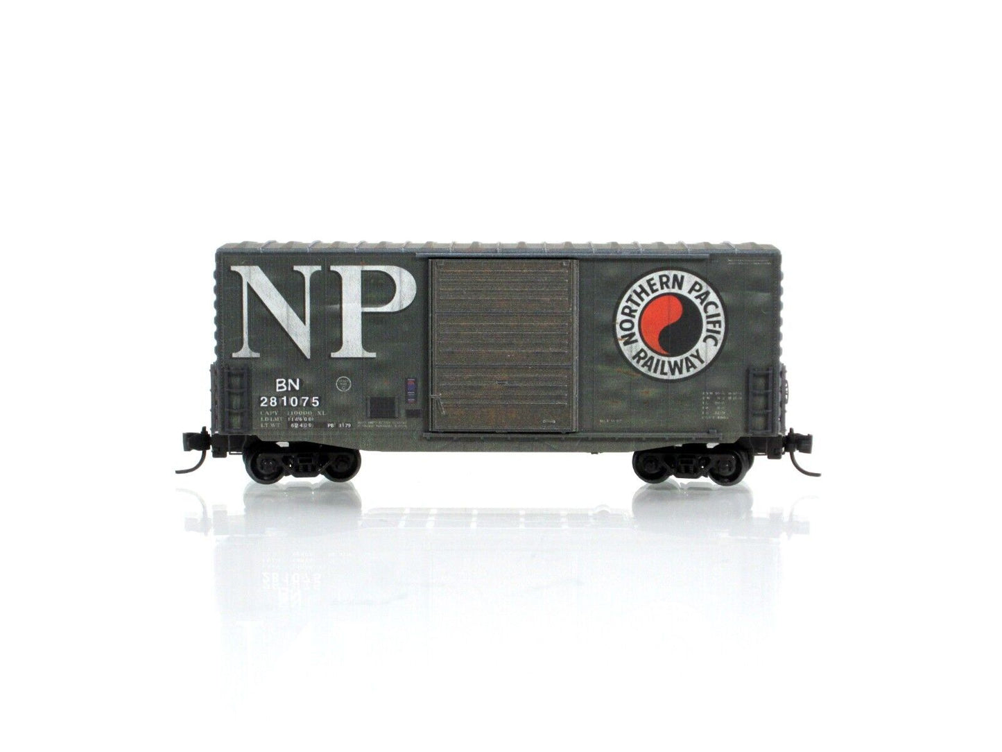 N Scale *NORTHERN PACIFIC* Weathered 40' Hy-Cube Box Car - Micro Trains 10144011