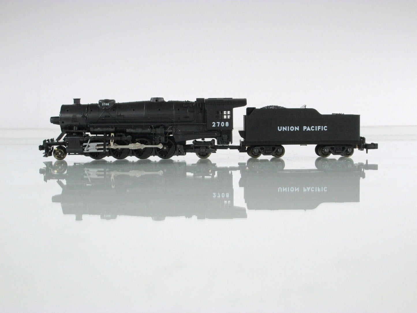 N Scale ***UNION PACIFIC*** HEAVY MIKADO 2-8-2 Locomotive #2708 -- Kato 126-0115