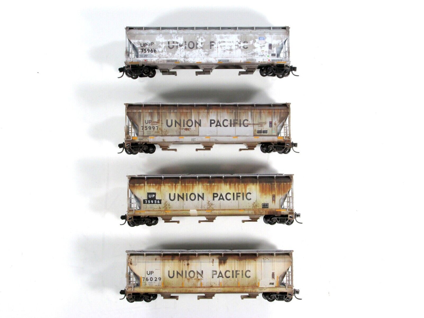 N Scale ***UNION PACIFIC*** Weathered Hopper 4-Pack Set -- Micro Trains 98305052
