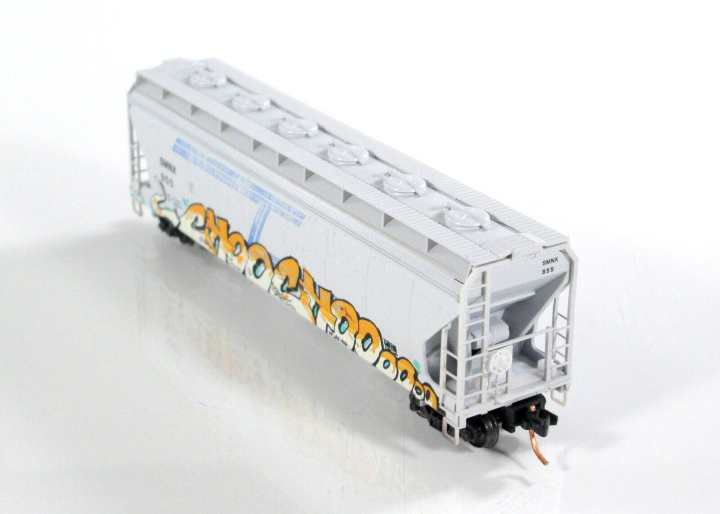N Scale **SOLVAY MINERALS** Weathered 3-Bay Hopper #955 -  Micro Trains 09344090