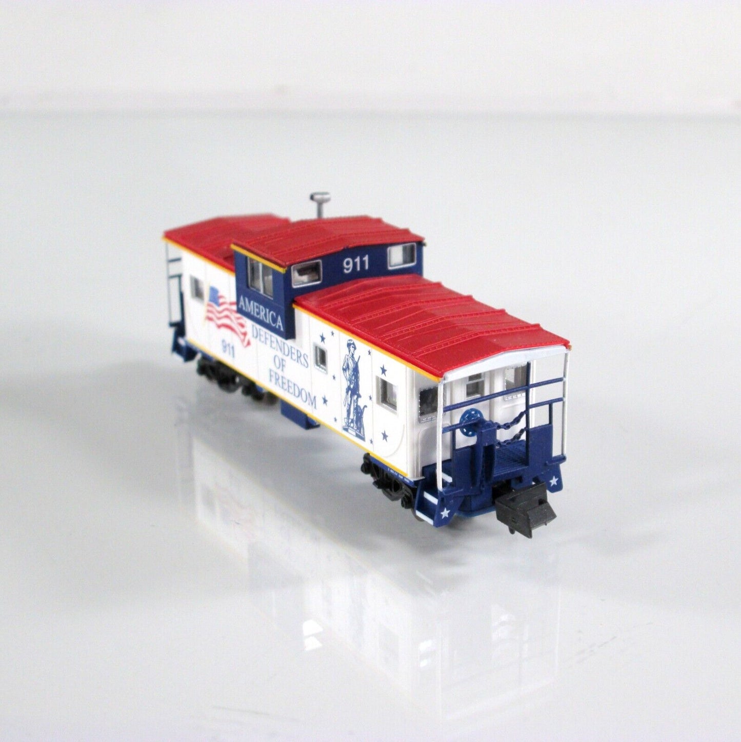 N Scale **911 DEFENDERS of FREEDOM** USA Spirit of America Caboose - Atlas 30461