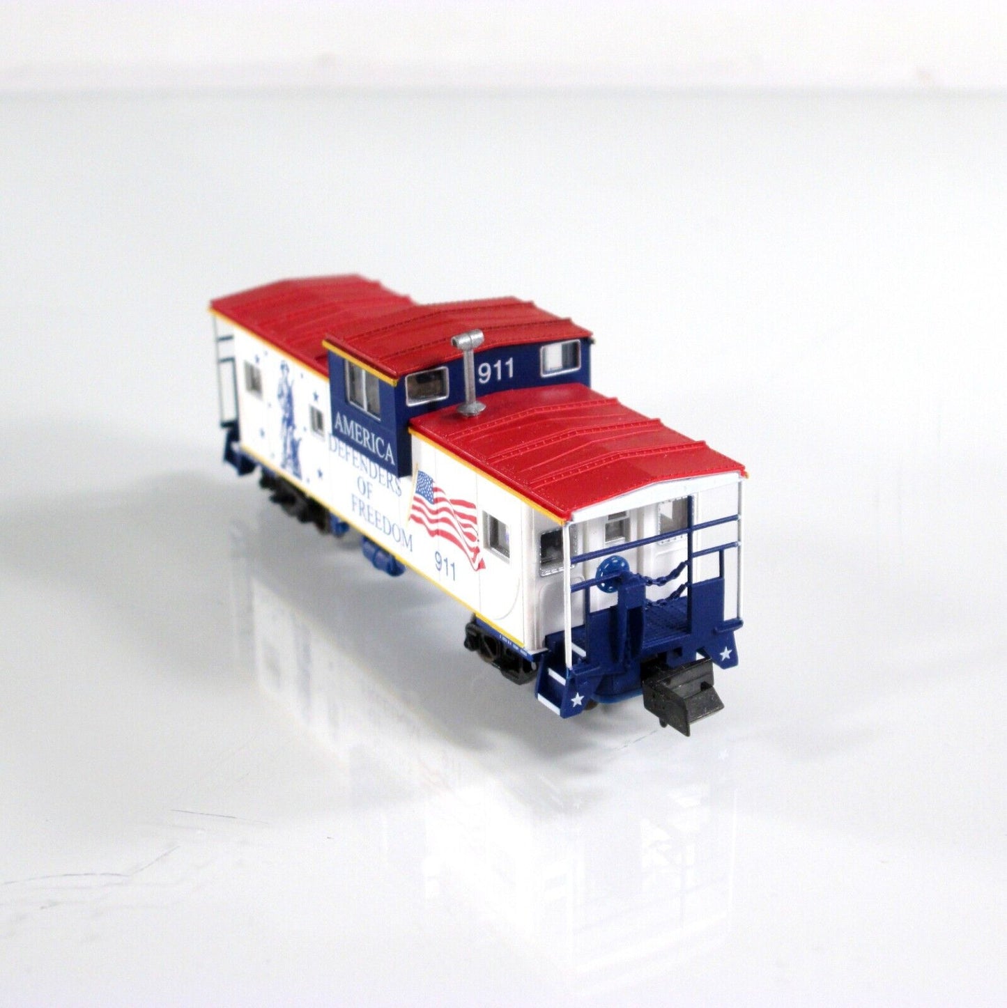 N Scale **911 DEFENDERS of FREEDOM** USA Spirit of America Caboose - Atlas 30461