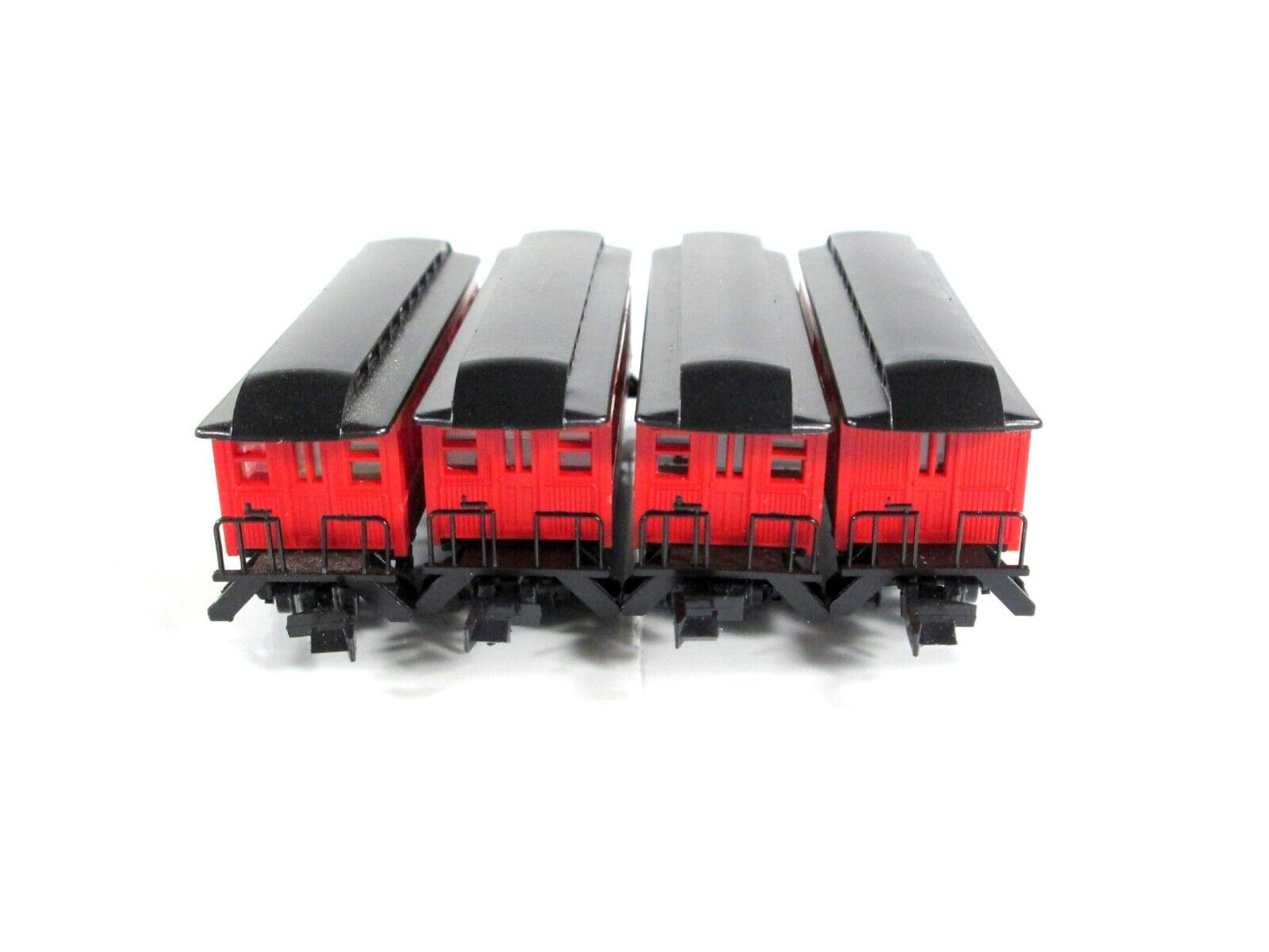 N Scale SOUTHERN PACIFIC DAYLIGHT Overton Passenger Car 4-Pack Set -- Roundhouse