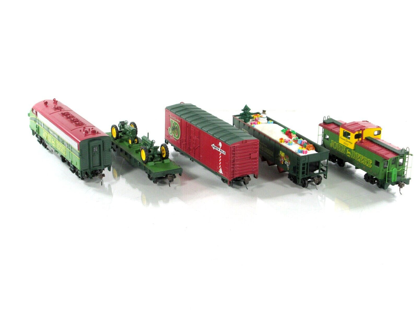 HO Scale ***JOHN DEERE*** Christmas Set - Athearn ***VERY RARE***