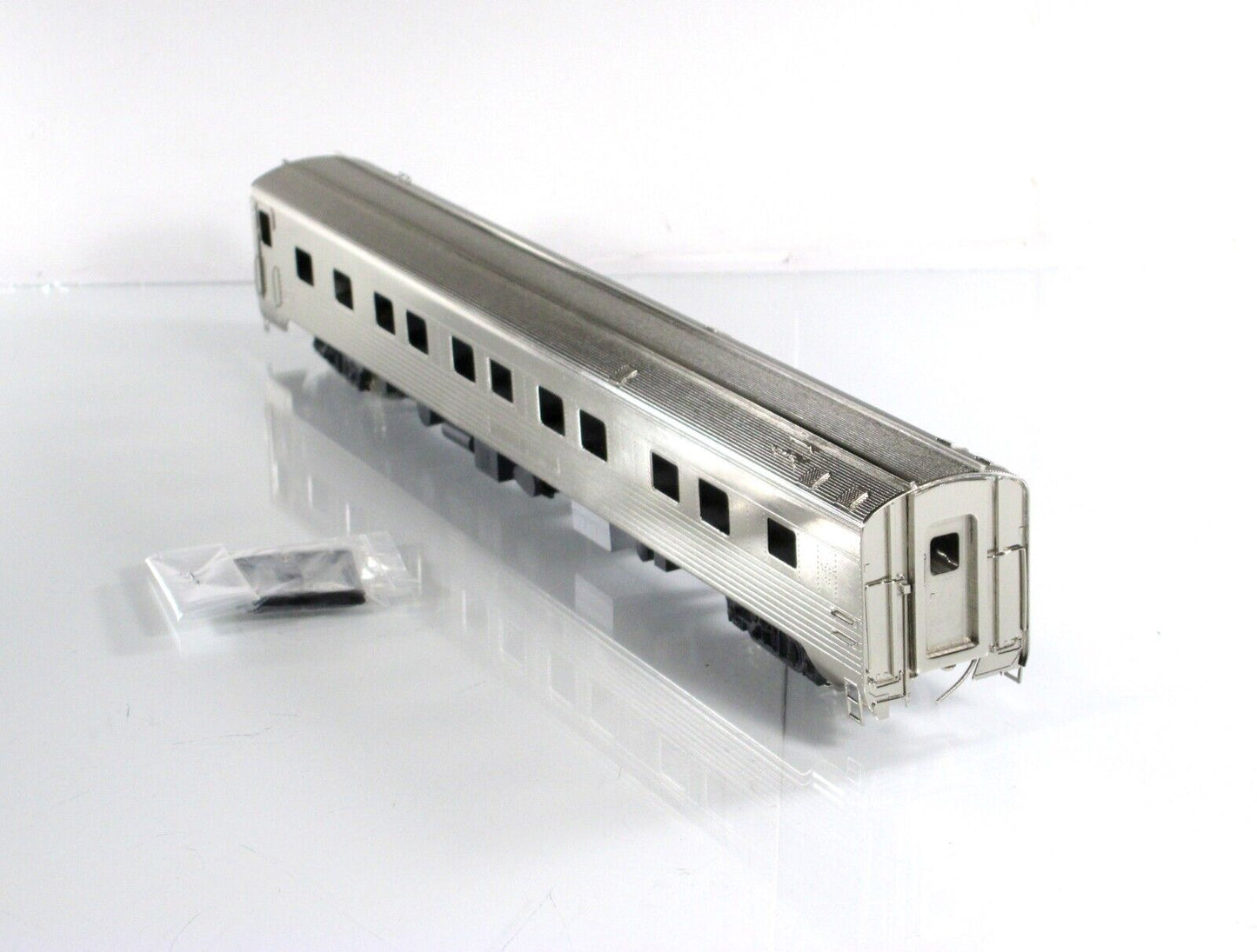 HO Scale BRASS *CANADIAN PACIFIC* Manor Sleeper Passenger --- KUMATA 2206 **RARE