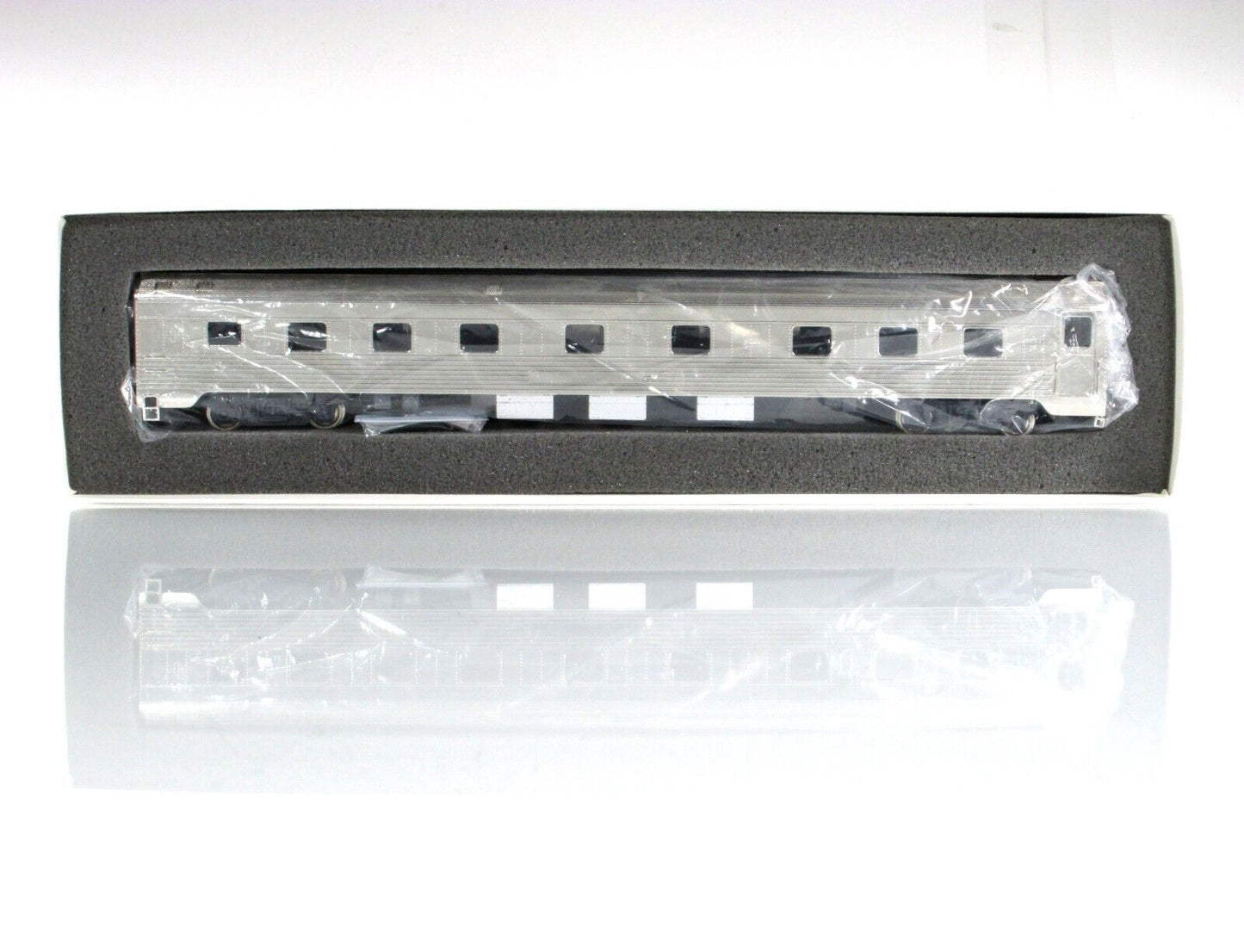 HO Scale BRASS *CANADIAN PACIFIC* Manor Sleeper Passenger --- KUMATA 2206 **RARE