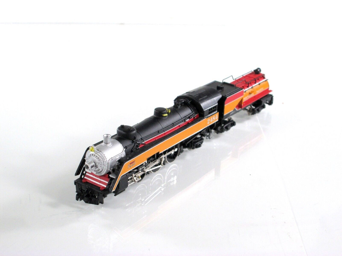 N Scale SOUTHERN PACIFIC DAYLIGHT 4-6-2 Semi-Streamliner Locomotive -Model Power